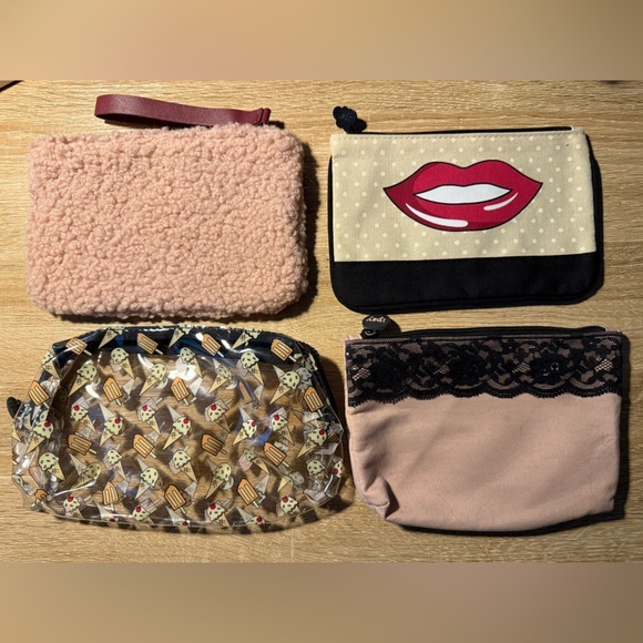 ipsy Handbags - ipsy Pink and Cream Cosmetic Bags Set